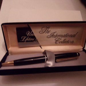 INTERNATIONAL COLLECTION PEN. WS